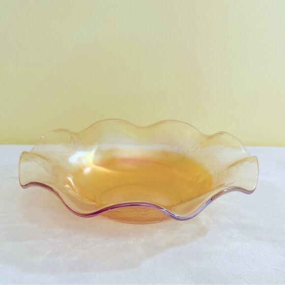 Vintage Jeannette Marigold Glass Floragold Louisa Peach Iridescent Bowl, Dish - Picture 1 of 13